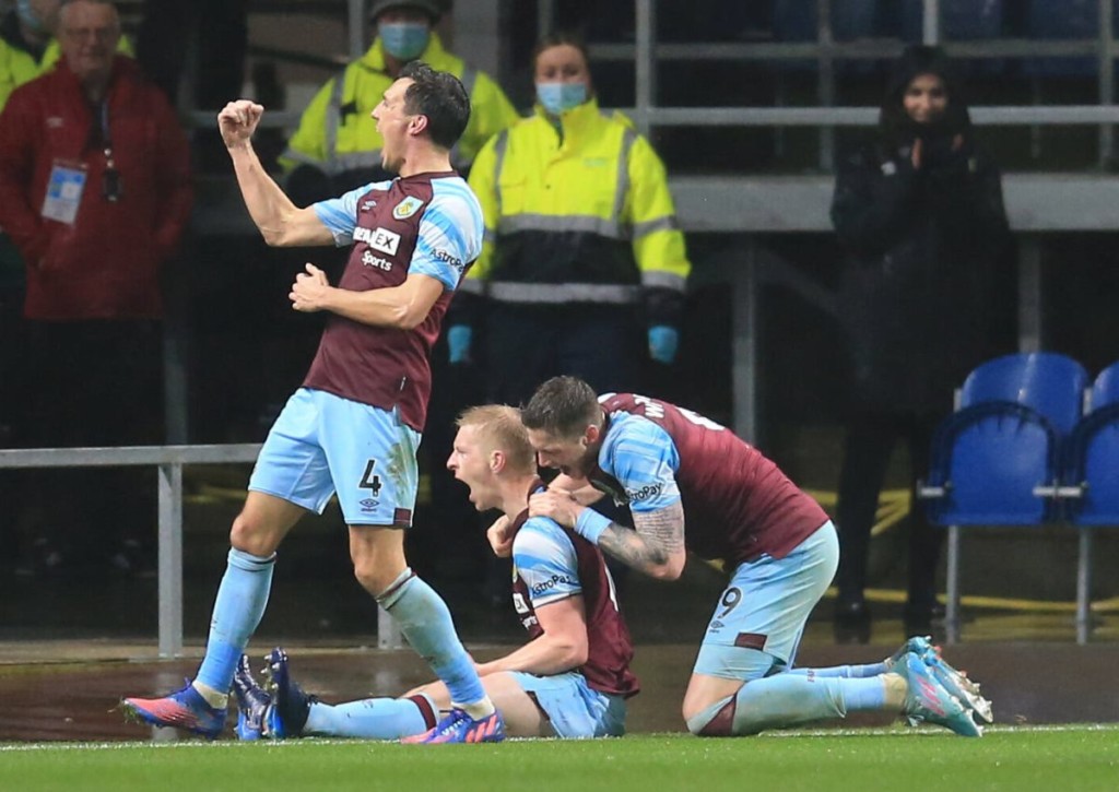 Sorgt Burnley bei West Ham für eine faustdicke Überraschung? © IMAGO / Action Plus, 23.02.2022 Sorgt Burnley bei West Ham für eine faustdicke Überraschung?