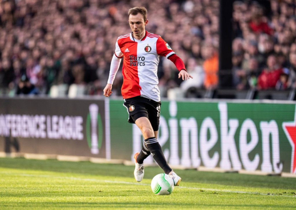 Schießt sich Feyenoord (im Bild: Fredrik Aursnes)gegen Utrecht für das Conference League-Halbfinale warm?