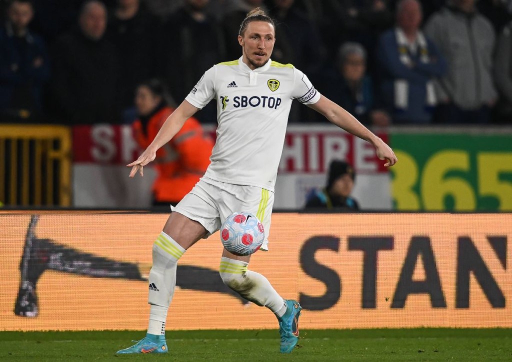 Feiert Leeds (im Bild: Luke Ayling) gegen Southampton den dritten Ligasieg in Serie? © IMAGO / News Images, 18.03.2022 Feiert Leeds (im Bild: Luke Ayling) gegen Southampton den dritten Ligasieg in Serie?