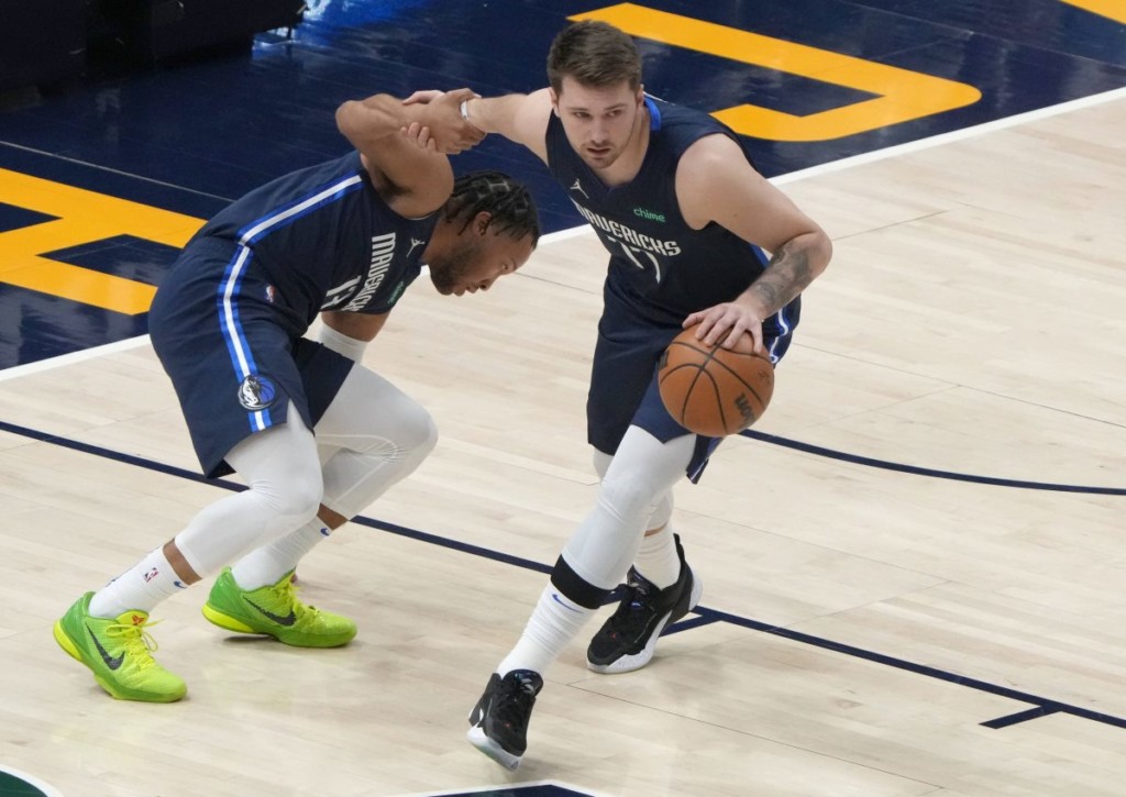 Führt das Duo Doncic/Brunson die Mavericks zum ersten Sieg gegen die Suns?