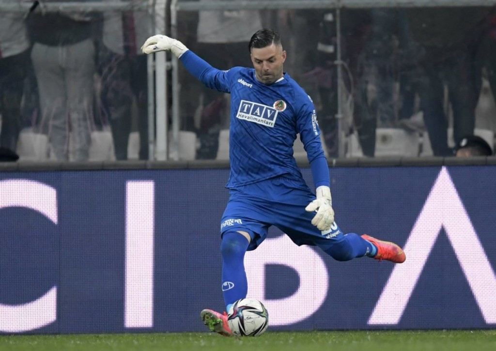 Erfüllt Alanyaspor (im Bild: Keeper Marafona) gegen Karagümruk die eigene Pflicht?