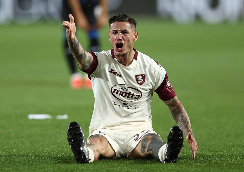 Besiegelt Salernitana (im Bild: Pasquale Mazzocchi ) den Abstieg Venezias? © IMAGO / Shutterstock, 02.05.2022 Salernitana Venezia Tipp