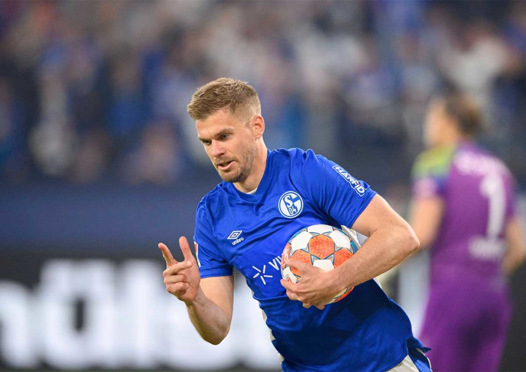 Kürt sich Schalke (im Bild: Simon Terodde) in Nürnberg zum Meister der 2. Bundesliga? © IMAGO / Sven Simon, 07.05.2022 Nürnberg Schalke Tipp
