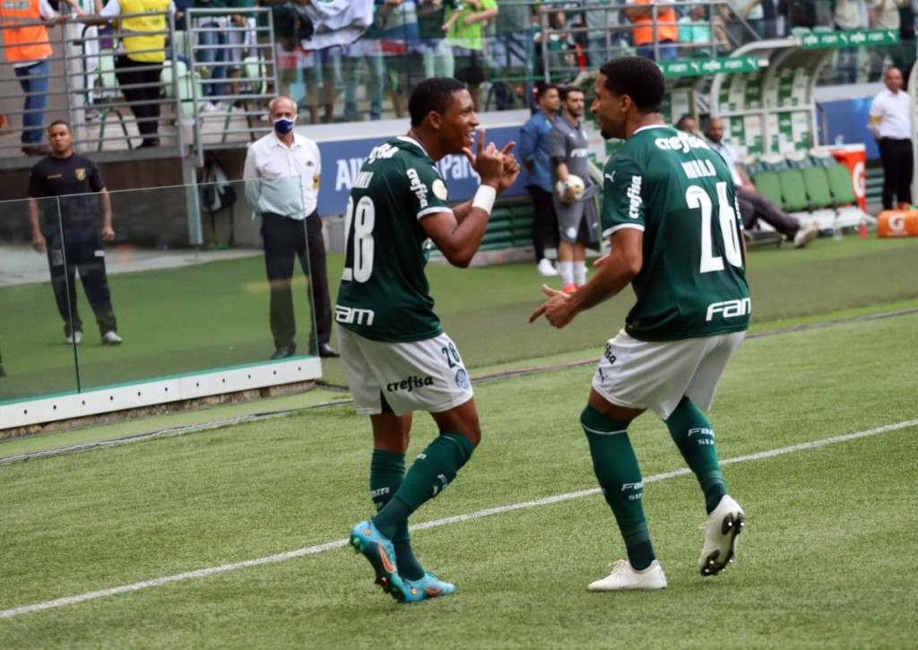 Gewinnt Palmeiras auch das fünfte Gruppenspiel gegen Emelec? © IMAGO / TheNews2, 14.05.2022 Gewinnt Palmeiras auch das fünfte Gruppenspiel gegen Emelec?