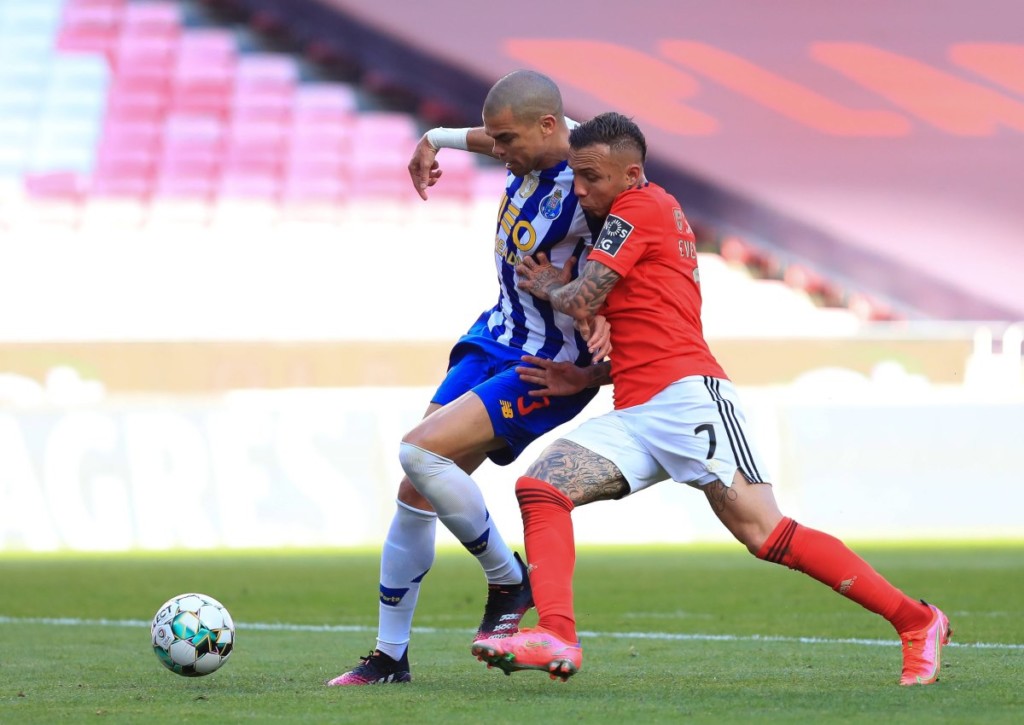 Fixiert Porto ausgerechnet beim Rivalen Benfica Lissabon die Meisterschaft?