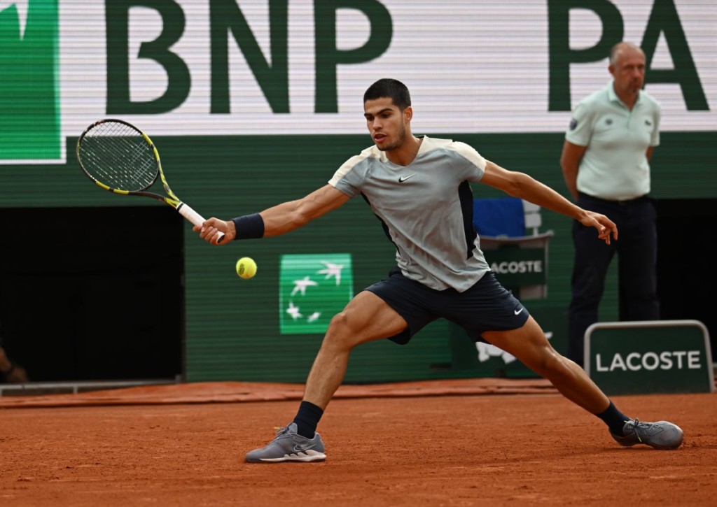 Feiert Alcaraz gegen Ramos-Vinolas einen weiteren glatten Dreisatzsieg? © IMAGO / Paul Zimmer, 22.05.2022 Feiert Alcaraz gegen Ramos-Vinolas einen weiteren glatten Dreisatzsieg?