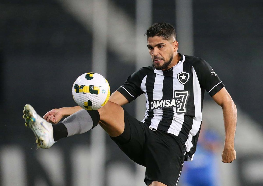 Sichert sich Botafogo (im Bild: Daniel Borges) den Heimsieg über Sao Paolo? © IMAGO / Action Plus, 13.06.2022 Botafogo Sao Paolo Tipp