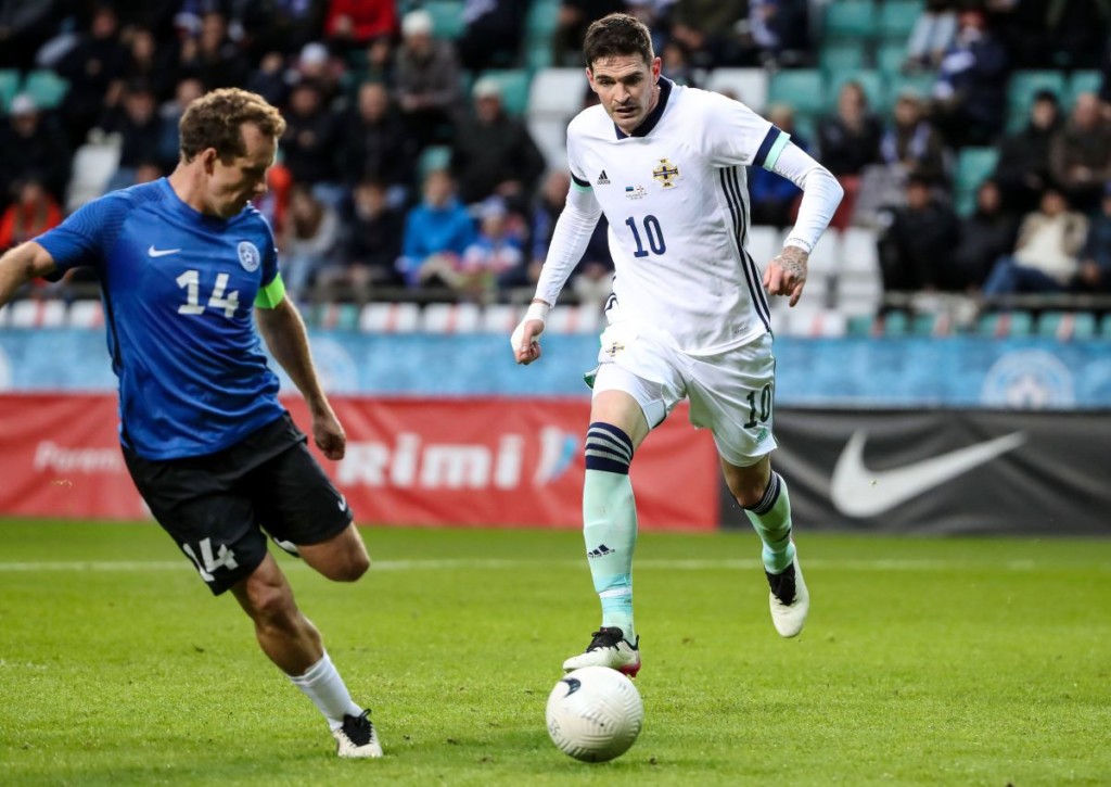 Bekommen die Fans zwischen dem Kosovo und Nordirland (im Bild: Kyle Lafferty) wenige Tore zu sehen?