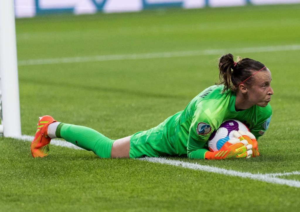 Wird Torhüterin Peyraud Magnin im Viertelfinale Frankreich gegen Holland zur Heldin?