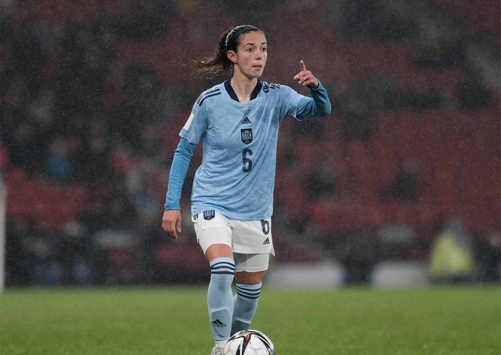 Kann sich Spanien (im Bild: Aitana Bonmati) auch ohne ihre Starspielerin gegen Finnland durchsetzen? © IMAGO / Sports Press Photo, 13.04.2022 Spanien Finnland Tipp