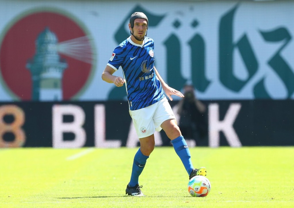 Startet Rostock (im Bild: Damian Roßbach) gegen Heidenheim mit einem Heimsieg in die neue Saison?