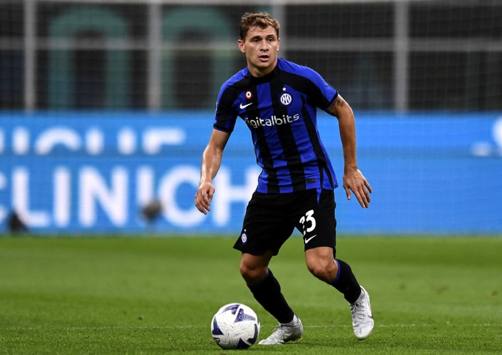 Gelingt Inter Mailand (im Bild: Nicolo Barella) gegen Lazio Rom der dritte Dreier im dritten Spiel?