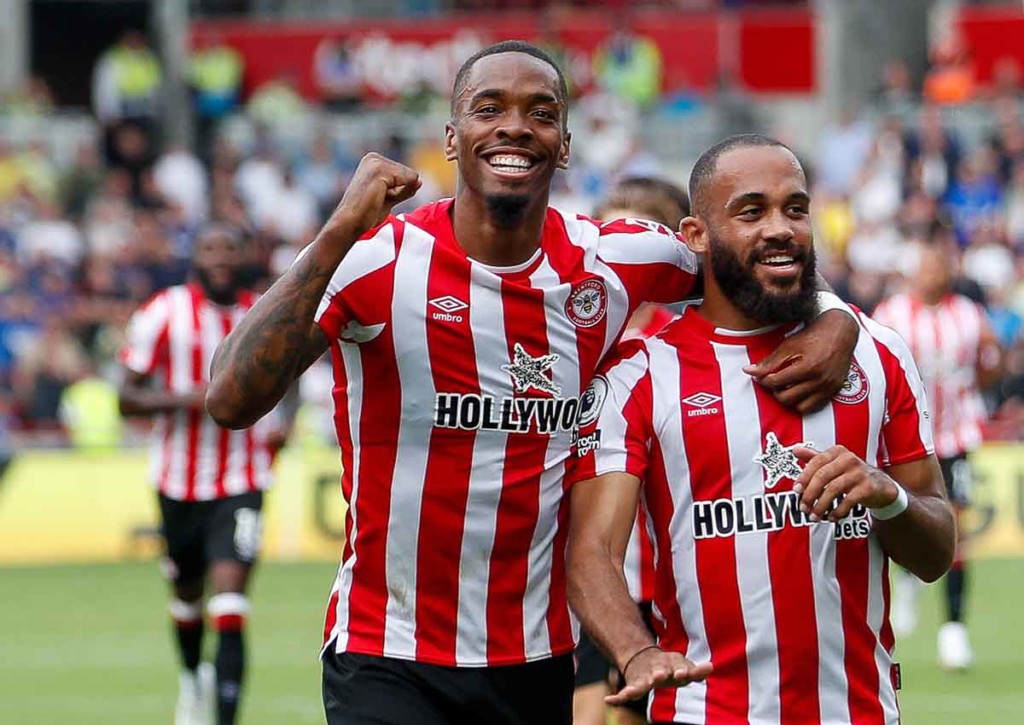 Außenseiter Brentford (im Bild: Mbeumo & Toney) will Tabellenführer Arsenal im Derby herausfordern! © IMAGO / Focus Images, 03.09.2022 Brentford - Arsenal Tipp 09 2022