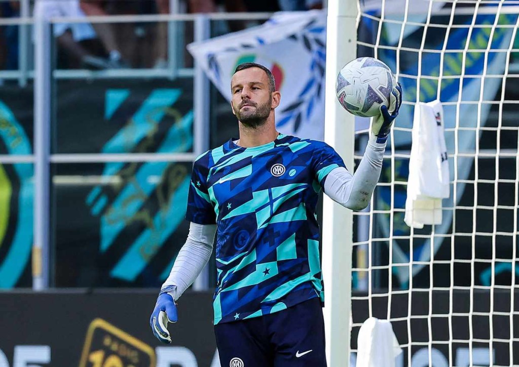 Muss Inter-Keeper Handanovic gegen AS Rom hinter sich greifen? © IMAGO / Independent Photo Agency, 10.09.2022 Inter Mailand AS Rom Tipp