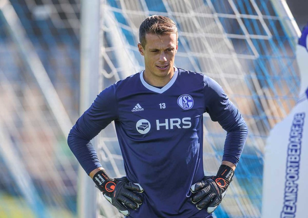 Hält Schalke-Keeper Schwolow gegen Bochum die Null? © IMAGO / RHR-Foto, 06.09.2022 Schalke Bochum Tipp