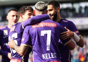 Jubelt die Austria (im Bild: Fitz, Keles) gegen Lech Posen über den ersten Sieg in der Conference League Gruppenphase? © GEPA pictures/ Armin Rauthner - 18.9.2022 Austria Wien - Lech Posen Tipp 10 2022
