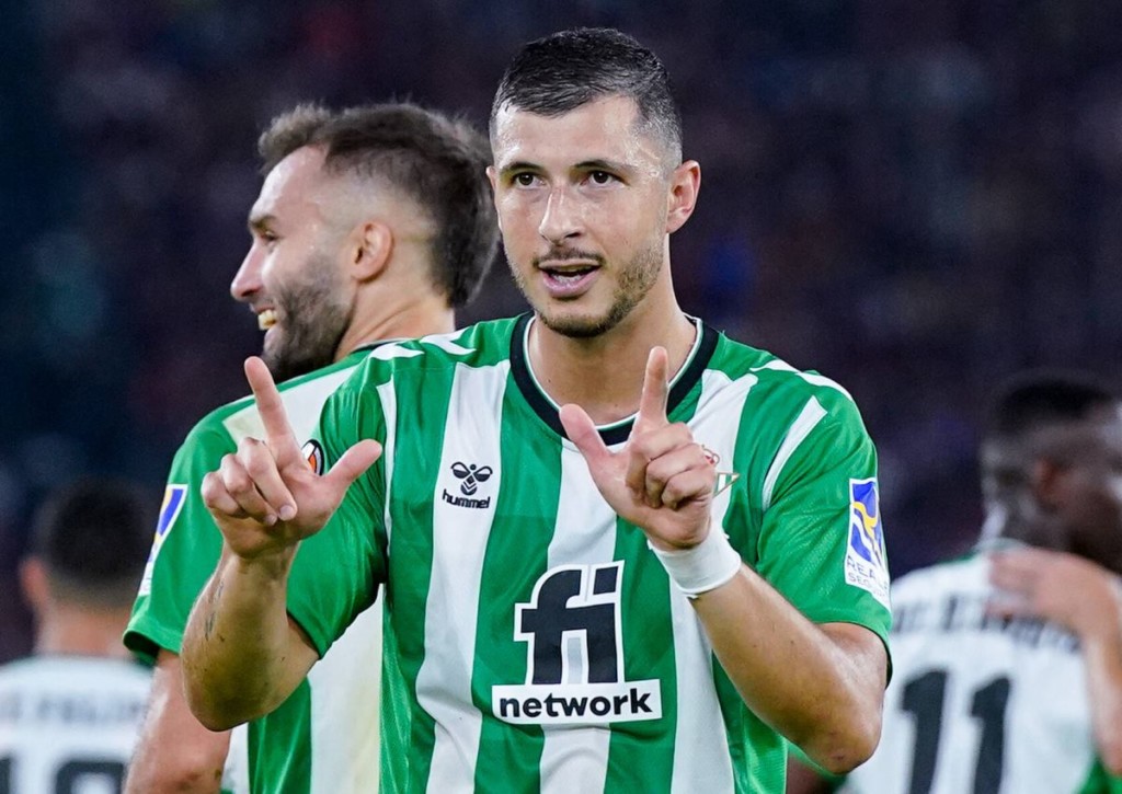 Gewinnt Betis Sevilla (im Bild: Guido Rodriguez) auch das zweite Spiel gegen AS Rom? © IMAGO / NurPhoto, 06.10.2022 Gewinnt Betis Sevilla (im Bild: Guido Rodriguez) auch das zweite Spiel gegen AS Rom?