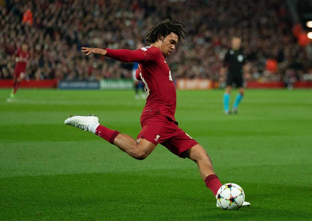 Kann sich Liverpool (im Bild: Trent Alexander-Arnold) auch in Glasgow gegen die Rangers durchsetzen? © IMAGO / Colorsport, 04.10.2022 Glasgow Rangers Liverpool Tipp