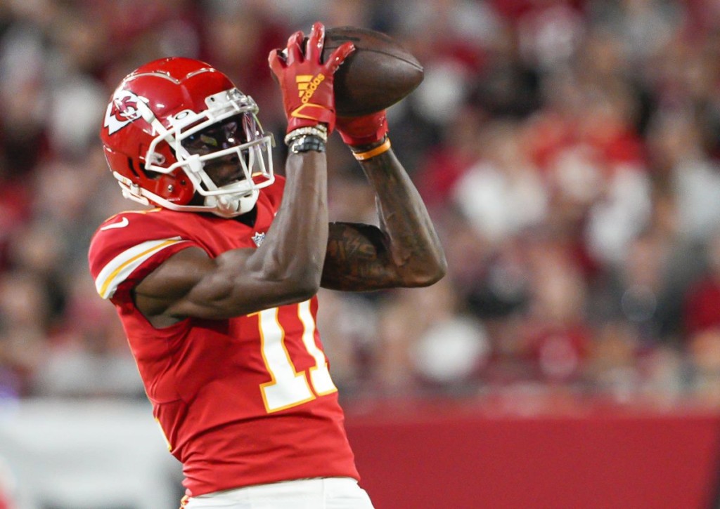 Erzielt Valdes-Scantling von den Chiefs auch gegen die Raiders einen Touchdown? © IMAGO / Icon Sportswire, 02.10.2022 Erzielt Valdes-Scantling von den Chiefs auch gegen die Raiders einen Touchdown?
