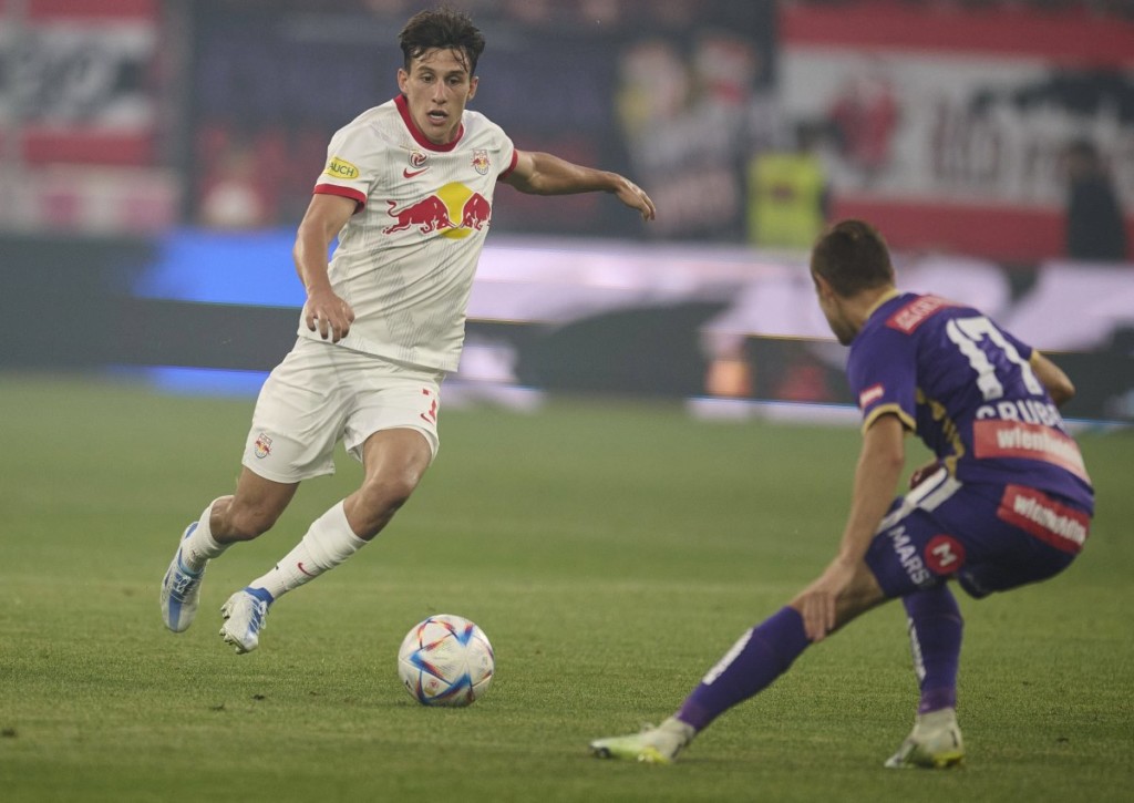 Gewinnt RB Salzburg auch das zweite Saisonspiel gegen Austria Wien? © IMAGO / Fotostand, 22.07.2022 Gewinnt RB Salzburg auch das zweite Saisonspiel gegen Austria Wien?