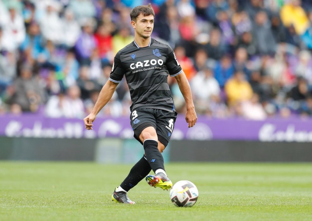 Setzt sich Real Sociedad (im Spiel: Martin Zubimendi) im Spitzenspiel gegen Betis Sevilla durch?