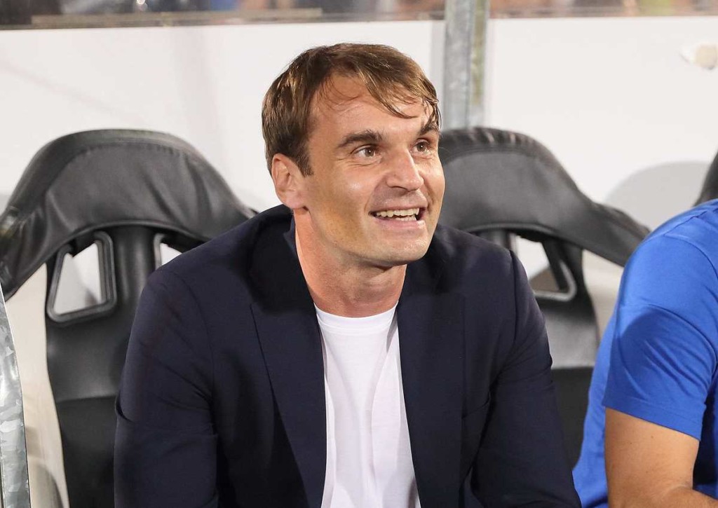 Die Schützlinge von Trainer Milojevic (Roter Stern Belgrad) sind Favorit gegen Ferencvaros. © IMAGO / MN Press Photo, 31.08.2022 Roter Stern Belgrad Ferencvaros Tipp