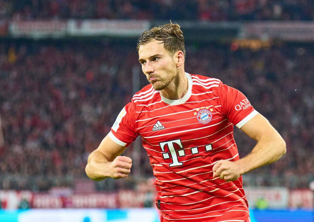 Holen die Bayern (im Bild: Leon Goretzka) vor der WM-Pause einen weiteren Sieg gegen Schalke? © IMAGO / ActionPictures, 08.11.2022 Bundesliga 15. Spieltag Vorschau