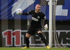 Hält Kristof (Elversberg) gegen Dortmund 2 die Null? © IMAGO / Jan Huebner, 10.09.2022 Elversberg Dortmund 2 Tipp
