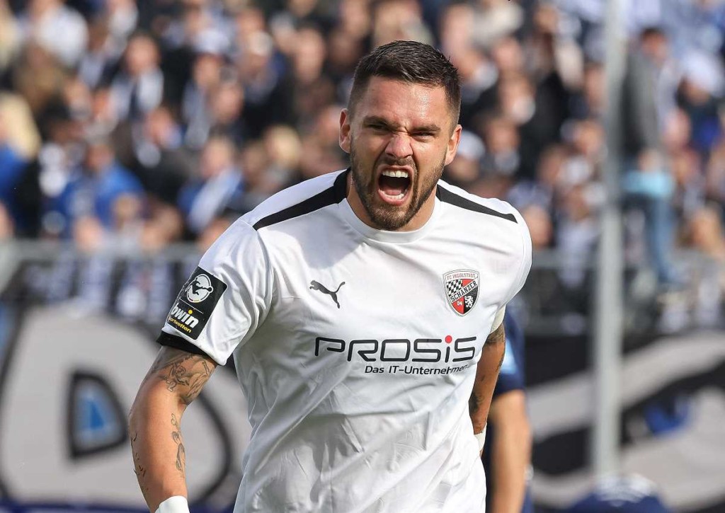 Ingolstadt (im Bild: Testroet) hat mit Duisburg einen schweren Gegner vor der Brust. © IMAGO / Stefan Bösl, 23.10.2022 Duisburg Ingolstadt Tipp