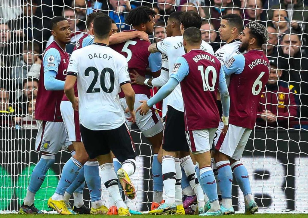 Verliert Manchester United auch das Pokalspiel gegen Aston Villa?