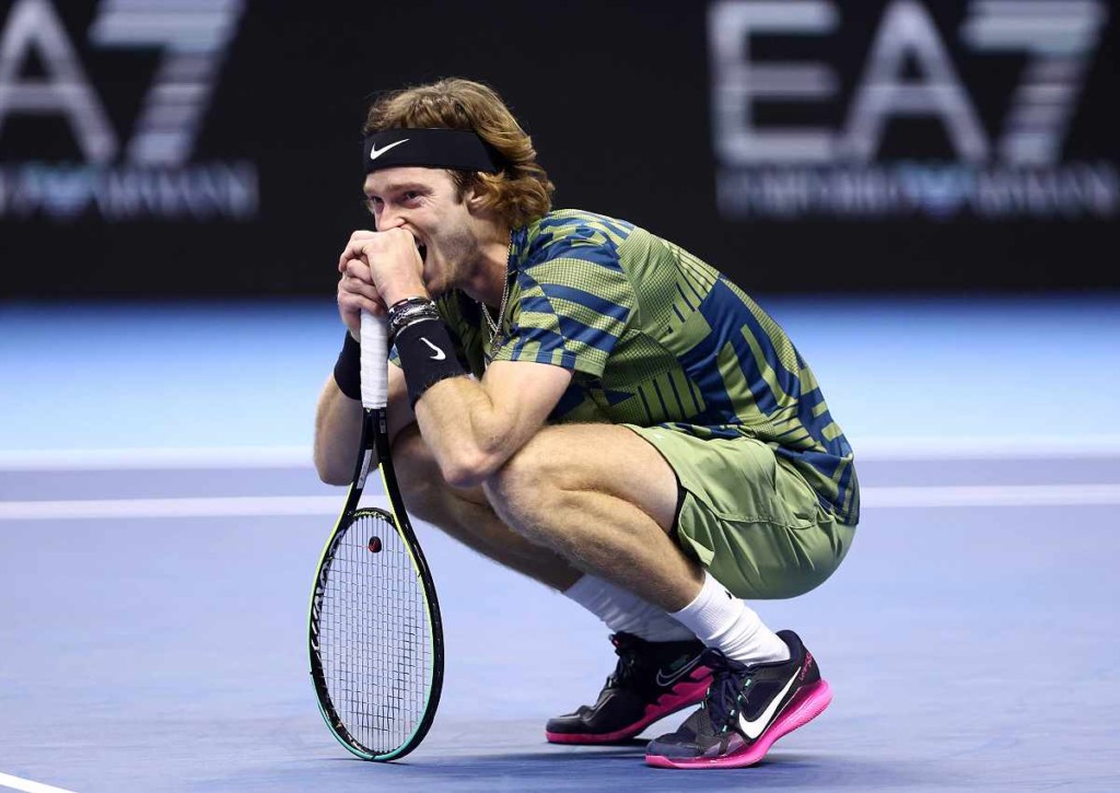 Erwartet Favorit Rublev ein nervenaufreibendes Match gegen Ruud? © IMAGO / Marco Canoniero, 18.11.2022 Casper Ruud Andrey Rublev Tipp