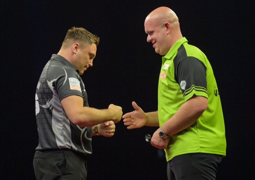 Geht es in der Premier League zwischen van Gerwen und Price erneut über die volle Distanz?