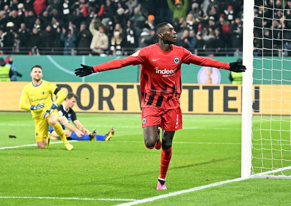 Entscheidet Kolo Muani das wichtige Spiel gegen Köln für Franktfurt? © IMAGO / Jan Huebner, 07.02.2023 Köln Frankfurt Tipp