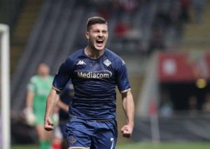 Kann die Fiorentina (im Bild: Luka Jovic) gegen Braga eine ruhige Kugel schieben? © IMAGO / @guelbergoes, 16.02.2023 Fiorentina Braga Tipp