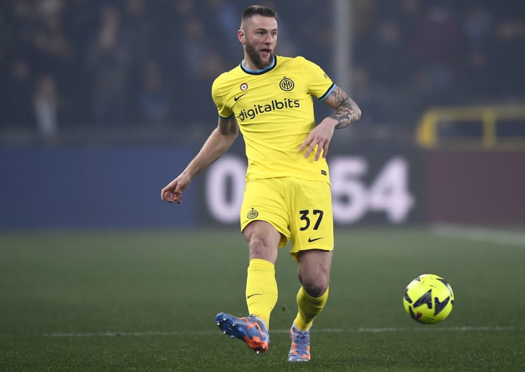 Schießt sich Inter Mailand (im Bild: Milan Skriniar) gegen Udinese für das CL-Match gegen Porto warm? © IMAGO / Nicolo Campo, 13.02.2023 Schießt sich Inter Mailand (im Bild: Milan Skriniar) gegen Udinese für das CL-Match gegen Porto warm?