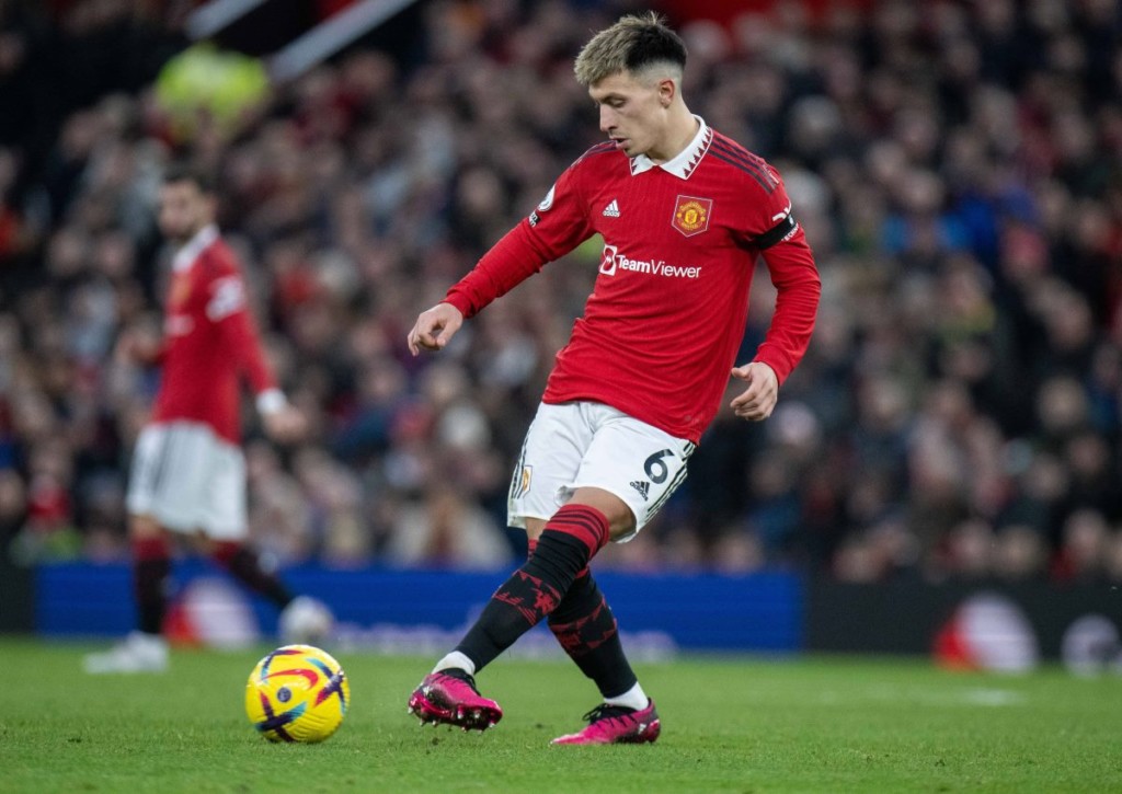 Feiert Lisandro Martinez mit Manchester United gegen Leeds den nächsten Heimsieg?