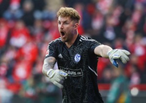 Schafft Schalke (im Bild: Ralf Fährmann) gegen den VfB Stuttgart wieder ein Clean-Sheet? © IMAGO / Fotostand, 19.02.2023 Schalke vs. VfB Stuttgart Tipp 02 2023