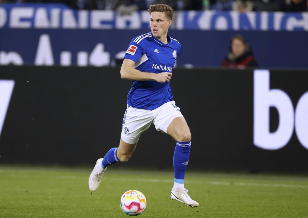 Springt Schalke (im Bild: Marius Bülter) durch einen Sieg gegen Bochum auf Platz 17?