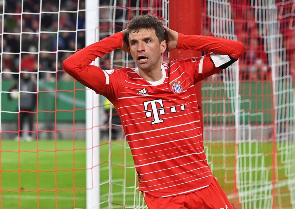 Betreibt der FC Bayern (im Bild: Thomas Müller) nach dem Pokal-Aus gegen Freiburg nun in der Bundesliga Wiedergutmachung? © IMAGO / Sven Simon, 04.04.2023 Bundesliga Vorschau 27. Spieltag