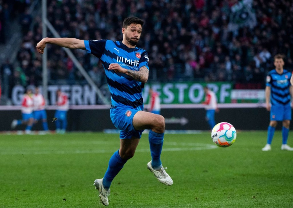 Schießt Tim Kleindienst Heidenheim zum Heimsieg gegen Kiel? © IMAGO / Eibner, 14.04.2023 Schießt Tim Kleindienst Heidenheim zum Heimsieg gegen Kiel?