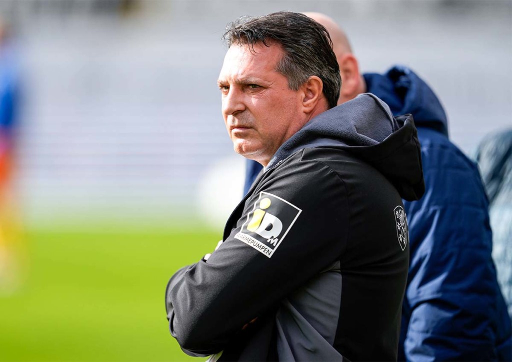 Feiert Alois Schwartz als Rostock-Trainer einen Debütsieg in Magdeburg? © IMAGO / foto2press, 19.03.2023 Magdeburg Rostock Tipp