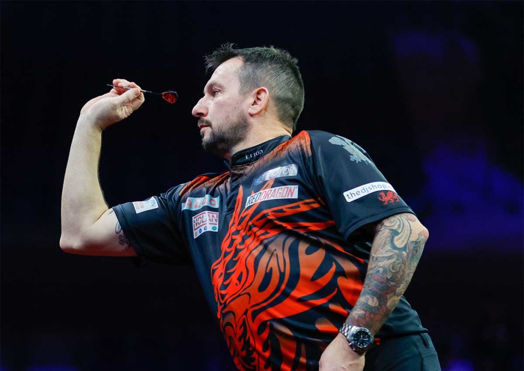 Nimmt Jonny Clayton seine gute Form mit ins Viertelfinale des 10. Spieltags gegen Nathan Aspinall? © IMAGO / Action Plus, 09.03.2023 Nathan Aspinall Jonny Clayton Tipp