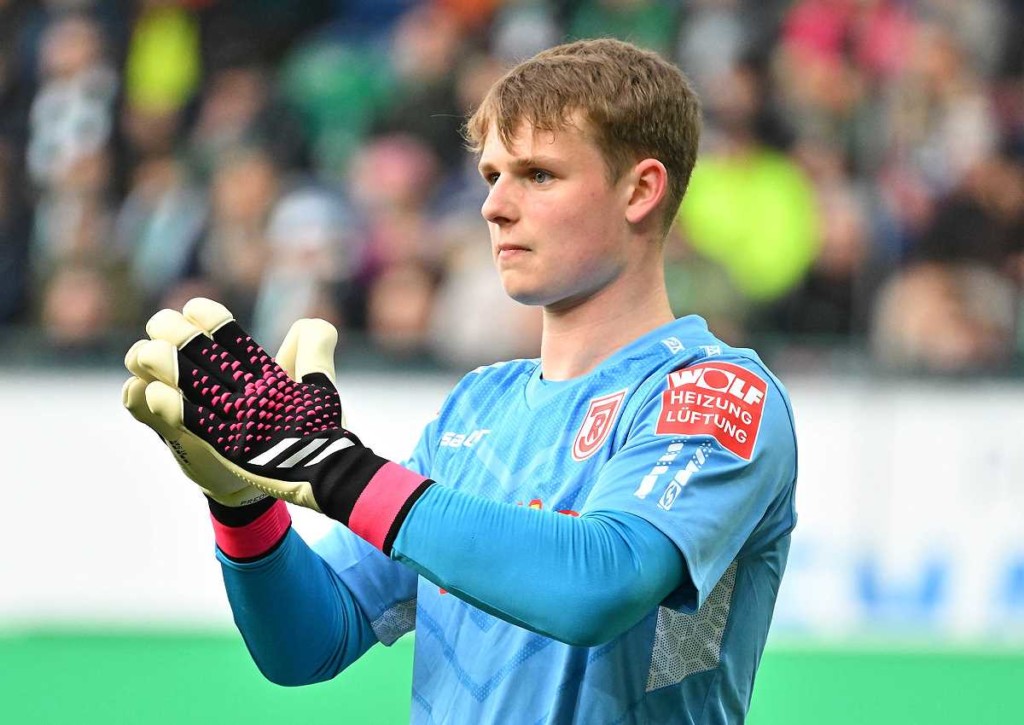 Beißt sich Kaiserslautern an Urbig (Regensburg) die Zähne aus? © IMAGO / Zink, 14.04.2023 Regensburg Kaiserslautern Tipp