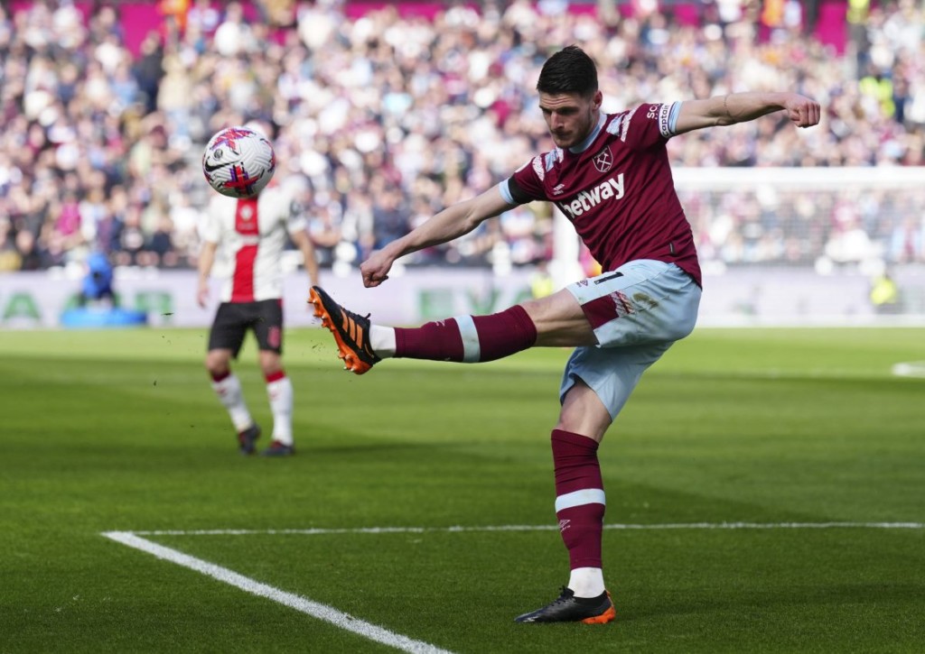 Erkämpft sich West Ham mit Declan Rice zuhause gegen Newcastle einen Punkt? © IMAGO / Jed Leicester / Shutterstock, 02.04.2023 Erkämpft sich West Ham mit Declan Rice zuhause gegen Newcastle einen Punkt?