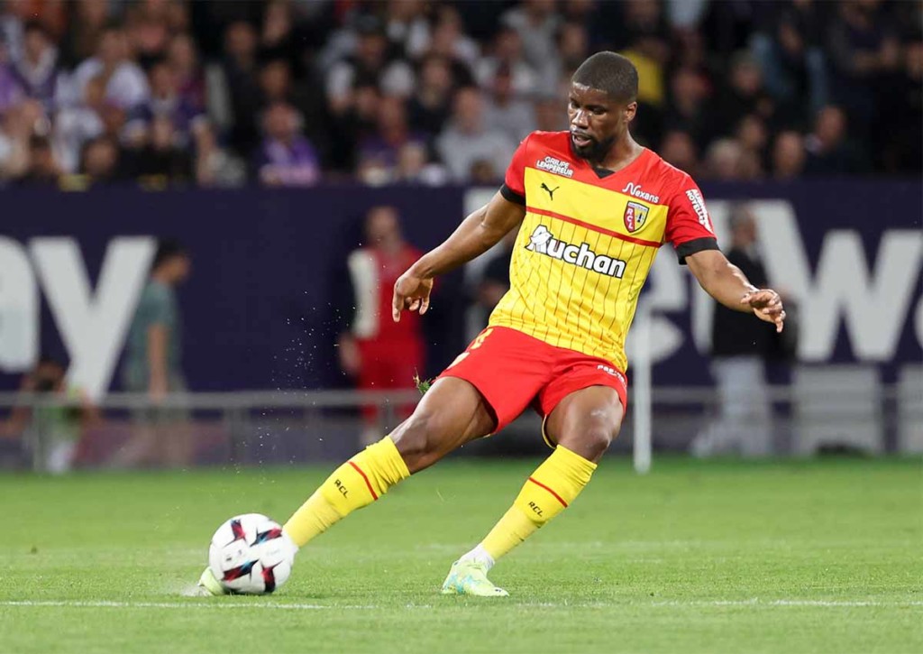 Zerstört Lens (im Bild: Kevin Danso) die Titelträume von Marseille? © IMAGO / Sipa USA, 02.05.2023 Lens Marseille Tipp