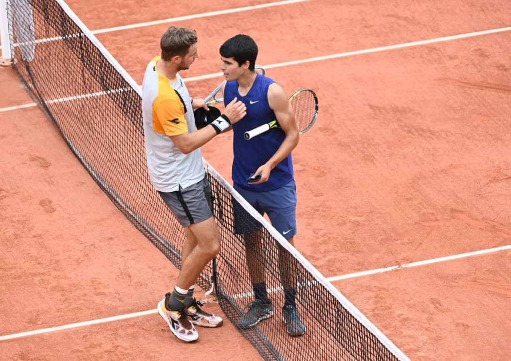 Wer gewinnt das ungleiche ATP Masters Finale in Madrid zwischen Struff und Alcaraz?