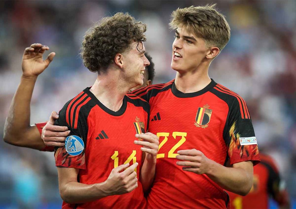 Macht Belgien (im Bild: Maxim De Cuyper & Charles De Ketelaere) gegen Portugal die Teilnahme an der K.O. Runde klar? © IMAGO / Belga, 24.06.2022 Portugal Belgien Tipp