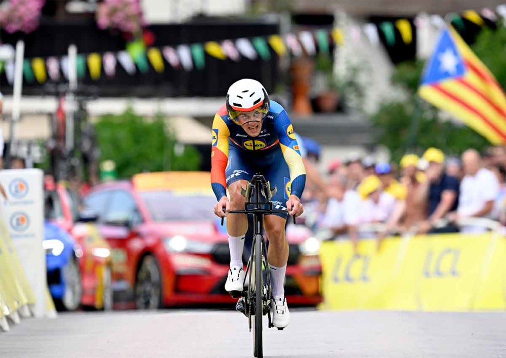 Nutzt Mads Pedersen seine Sprinter-Qualitäten, um sich bei der 19. Etappe der Tour de France durchzusetzen? © IMAGO / Photo News, 18.07.2023 19. Etappe – Moirans-en-Montagne – Poligny Tipp