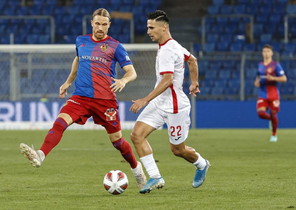 Lässt Partizani Tirana (im Bild: Tedi Cara) im Rückspiel gegen Atletic Escaldes nichts anbrennen?