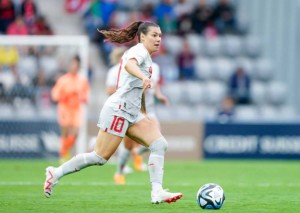 Die Schweiz (im Bild: Bachmann) will sich von den Philippinen nicht die Butter vom Brot nehmen lassen. © IMAGO / Sports Press Photo, 30.06.2023 Philippinen Schweiz Tipp